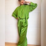 Sonali Bendre Instagram – 💚

#Zee5 #TheBrokenNews #Promotions