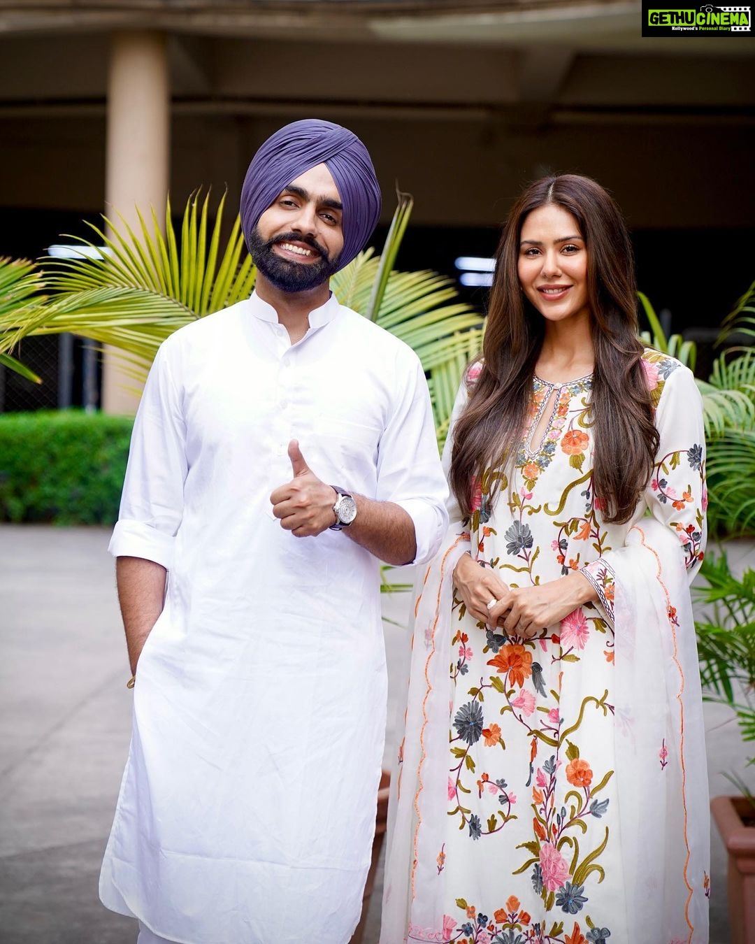 Sonam Bajwa Instagram - Thank you for all the love to SherBagga 🦁