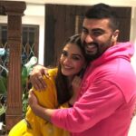 Sonam Kapoor Instagram – Happy happy birthday @arjunkapoor 15 days apart in birthdays So we’ve grown up hand in hand from childhood to adulthood. Love you brother. May you flourish and prosper because you deserve it all.
