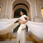 Sonam Kapoor Instagram – On the cusp of motherhood and at the brink of my birthday, I’m choosing to dress how I feel – 
Pregnant & Powerful, Bold & Beautiful… 

Thanks @abujanisandeepkhosla for draping women in outfits that bring out the most fierce and the most sensual parts of their femininity. 

Creative Concept by Abu Jani Sandeep Khosla
Production: @lafilmicompania
Hair: @bbhiral
Make Up: @artinayar
Styling: @rheakapoor
Styling Team: @spacemuffin27
Manager: @neeha7
Photography: @ashishisshah