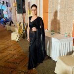 Sonia Agarwal Instagram - #random #blacksaree #soniaagarwal #sa