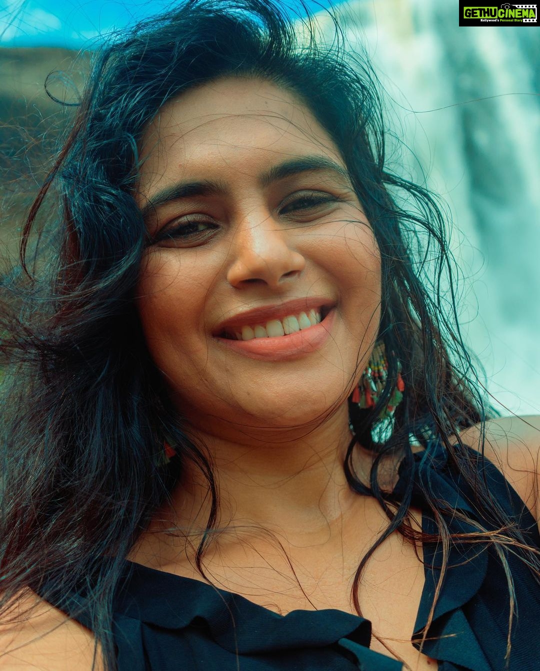 Sonu Gowda - 36.3K Likes - You are not a dead fish to go with the flow, so don’t say go with the flow, even nature has it’s own flow..
You have a choice for everything, every move determines what you need what you want..
PC @arunkummar_portraits
#kerala #attirapallyfalls #chalakudy #godsowncountry #nature #naturelovers #sonugowda #keralagram