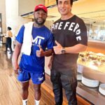 Sonu Sood Instagram - All muscles 💪🏼 . @floydmayweather @moneyteamlondon