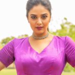 Sreemukhi Instagram - Late Saregamapa Post ✨ Styling @hemamanohar1 Outfit @cinderellaclosethyd Jewellery @pretty.jewelbox PC @chinthuu_klicks Make up @nookesh.malla Hair @shivaji_makeup_studios #sreemukhi #saregamapa #zeetelugu