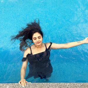 Sreemukhi Instagram - Is it weekend already?! 🖤