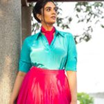 Sreemukhi Instagram - Saregamapa ✨ Styling @hemamanohar1 Outfit @indie_vastralay Jewellery @pretty.jewelbox PC @chinthuu_klicks Make up @nookesh.malla Hair @shivaji_makeup_studios #sreemukhi #saregamapa #zeetelugu