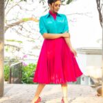 Sreemukhi Instagram - Saregamapa ✨ Styling @hemamanohar1 Outfit @indie_vastralay Jewellery @pretty.jewelbox PC @chinthuu_klicks Make up @nookesh.malla Hair @shivaji_makeup_studios #sreemukhi #saregamapa #zeetelugu