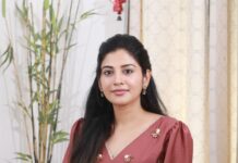 Sshivada Instagram - Chasing dreams in brown outfit😊🤎🤎🤎 Outfit from @rabenda_by_sreelakshmi #promotions #brown #dress #movies #chasingdreams #happyme#loveyourlife #liveyourlife