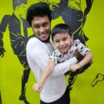 Suja Varunee Instagram – ❤️Master & Little Master 💝
Rehearsal turns into more fun times …
And that’s what it’s all about ♥️
Thank you is just not enough for u @manichandra_official 🥰 Lots of hugs and love 🤗❤️God bless u 

#bbjodigal #bbjodigal2 #dance #dancepractice Sandy’s Dance Classes
