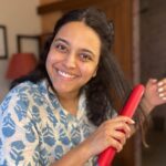 Swara Bhaskar Instagram - My few greys and I were very happy to try out the new ‘flight safe’ @dyson @dyson_india @dysonhair #corralehairstraightener !!! Now I know what to do when I’m bored on a flight!! 🤓😎💁🏽‍♀️💛 Thanks @stylistsony for the moral support 🤗 #corralehair #dysonhair #dyson #dysonairwrap #dysoncorrale #hairtutorial #howtostraightenhair