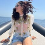 Taapsee Pannu Instagram – Sight SEAing done right 🌊 
#TapcTravels #HappyTraveller #Cannes
