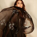 Vaani Kapoor Instagram - Night night 🖤✨ BIG day tomorrow! #Shamshera