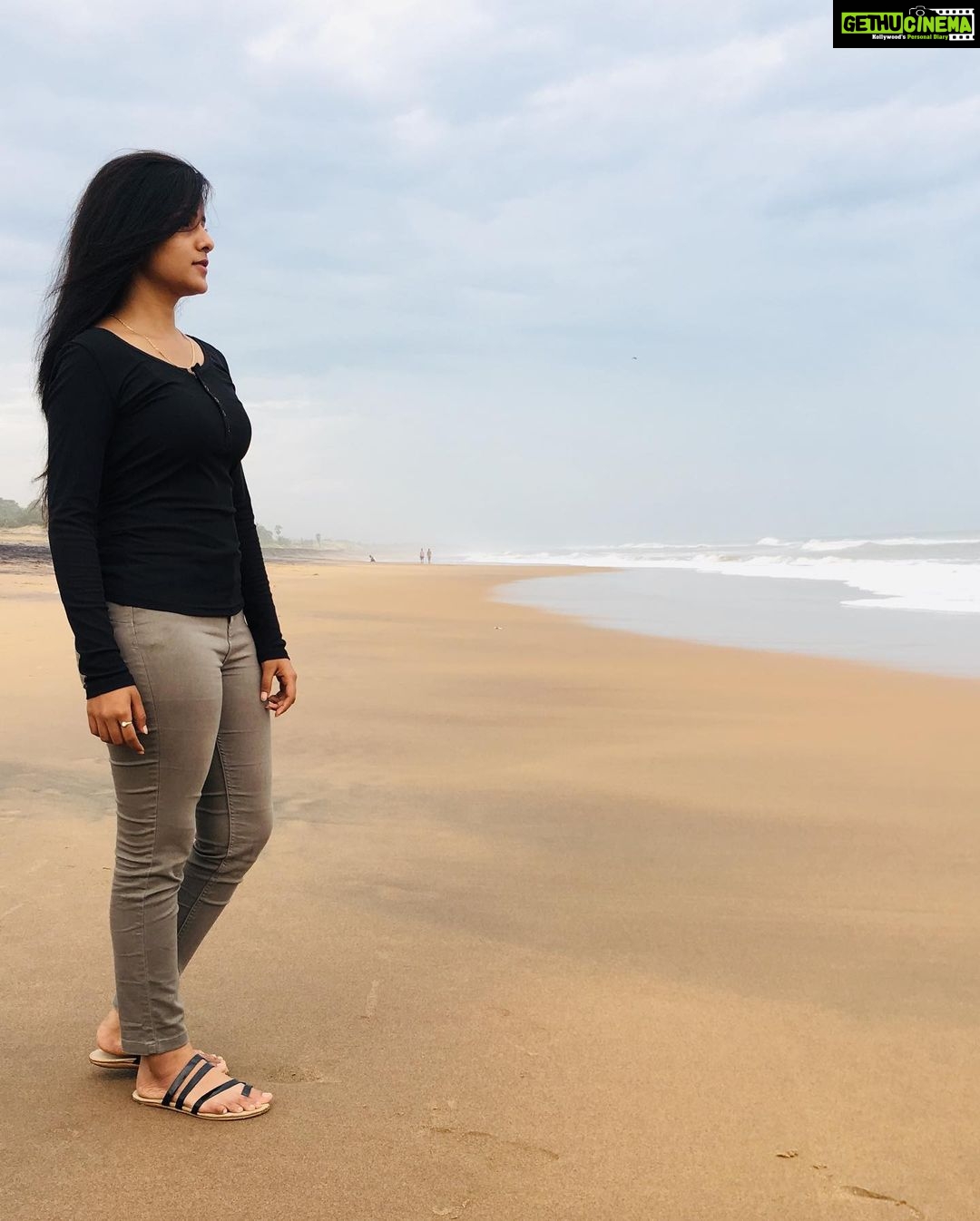 Vaishnavi Chaitanya Instagram - ❤️❤️❤️ Use coupon code chaitaq3 Get 10% off on your orders 2000 This code valid to September 30,2019 . . . @sheinofficial #shein #sheingals