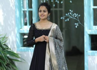 Vaishnavi Chaitanya Instagram - 🖤🖤🤍🤍 Outfit by @elegant_threads_by_salma Pc : @they_call_me_keshu