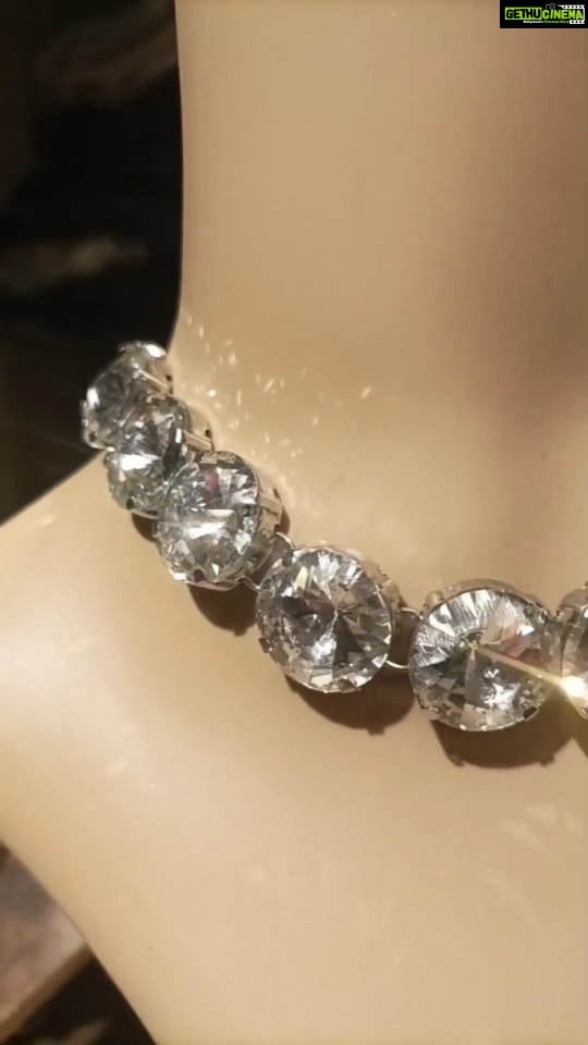 Vanitha Vijayakumar Instagram - Crystal choker sets💎 #vanithavijaykumarstyling #vanithavijaykumarstudios #chocker #crystal #stone #classic #colorful #colour #colours #accessories #party #partytime #shopping #onlineshopping #onlineshop #style #outfits #outfit #store #makeover #reelsinstagram #reelitfeelit #reelsvideo #reels #reelkarofeelkaro #reelsindia #instagram #pictureoftheday #picoftheday #pic Khader Nawaz Khan Road