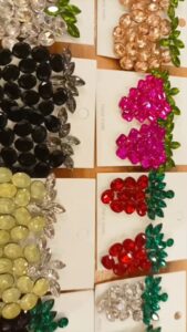 Vanitha Vijayakumar Instagram - Classic stoned ear studs grab them and top up ur outifits with these amazing classic stud earrings💎 #earrings #studs #stone #classic #colorful #colour #colours #accessories #bracelets #party #partytime #bracelet #shopping #onlineshopping #onlineshop #style #outfits #outfit #store #makeover #reelsinstagram #reelitfeelit #reelsvideo #reels #reelkarofeelkaro #reelsindia #instagram Khader Nawaz Khan Road