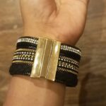 Vanitha Vijayakumar Instagram - Come & check this beautiful collections of bracelets in our store to match with your party wear outfits✨ #accessories #bracelets #party #partytime #bracelet #shopping #onlineshopping #onlineshop #style #outfits #outfit #store #makeover #reelsinstagram #reelitfeelit #reelsvideo #reels #reelkarofeelkaro #reelsindia #instagram Khader Nawaz Khan Road