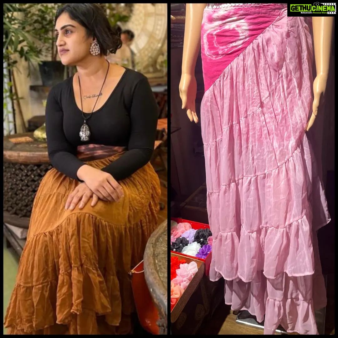 Vanitha Vijayakumar Instagram - Wraparound skirts available in multiple colors🪅 Be stylish in our ethnic skirts💃🏻#vanithavijaykumarstyling #outfitoftheday #outfit #outfits #women #womensfashion #girl #girls #style #styling #stylist #fashion #ootd #picoftheday #pictureoftheday #dress #accessories #makeover #onlineshopping #onlineshop #boutique #boutiqueshopping #boutiquefashion Khader Nawaz Khan Road