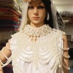 Vanitha Vijayakumar Instagram - White satin saree draped in Western style & styled with pearl layered cape shoulder type necklace jewelry👰‍♀️🌼 🤍 #vanithavijaykumarstyling #vanithavijaykumarstyling #hair #hairdo #styleblogger #classic #colorful #colour #colours #accessories #saree #hairstyles #party #partytime #stylist #shopping #onlineshopping #onlineshop #style #outfits #outfit #store #makeover #reelsinstagram #reelitfeelit #reelsvideo #reels #reelkarofeelkaro #reelsindia #instagram Khader Nawaz Khan Road