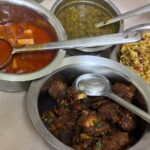 Vanitha Vijayakumar Instagram - Feeling so blessed… shooting in a house anf the owner lady is my fan … she is telugu and she wanted me to eat her food so she cooked this awesome lunch . Fish curry chicken fry egg podimas and Gongura pappu… so yumm … all the love ❤️🙏