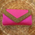 Vanitha Vijayakumar Instagram - Ring handle clutch purse 👛#vanithavijaykumarstyling #outfitoftheday #outfit #outfits #women #womensfashion #girl #girls #style #styling #stylist #fashion #ootd #picoftheday #pictureoftheday #dress #accessories #makeover #onlineshopping #onlineshop #boutique #boutiqueshopping #boutiquefashion Khader Nawaz Khan Road