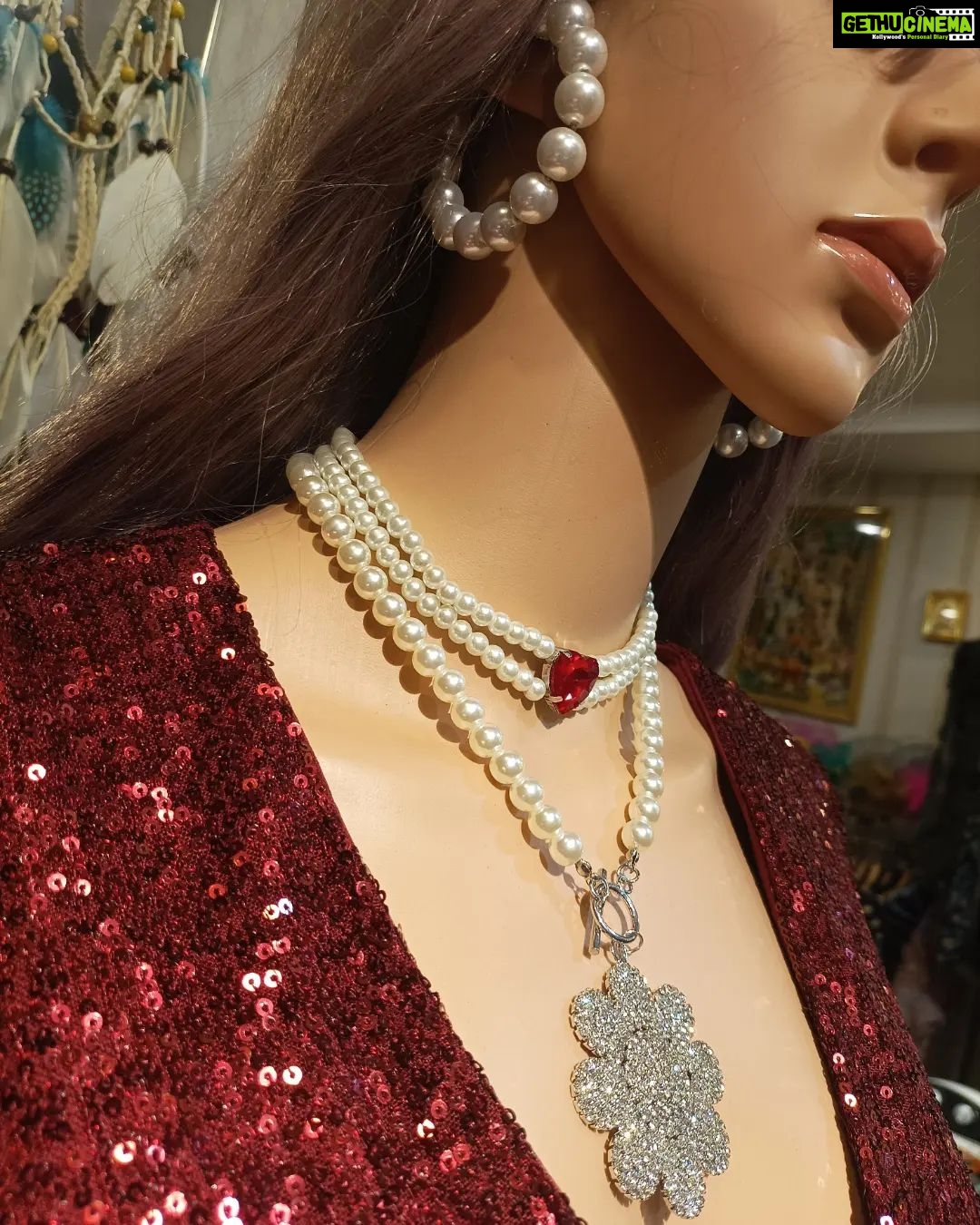 Vanitha Vijayakumar Instagram - Let you Bling Bling with this sequence one piece gownππ»π π« #vanithavijaykumarstyling #outfitoftheday #outfit #outfits #women #womensfashion #girl #girls #style #styling #stylist #fashion #ootd #picoftheday #pictureoftheday #dress #accessories #makeover #onlineshopping #onlineshop #boutique #boutiqueshopping #boutiquefashion Khader Nawaz Khan Road