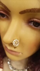 Vanitha Vijayakumar Instagram - Stop scrolling & look at this nose cuffs which doesn't require a piercing🧏🏻‍♀️ add an extra layer of cuteness to ur nose👃 come & get urself one🤏🏻 Dm for price & details📩#vanithavijaykumarstyling #entrepreneur #women #fashion #girls #business #chennai #ootdfashion #accessories #trending #life #party #girl #makeover #shopping #onlineshopping #onlineshop #style #outfits #outfit #store #makeover #reelsinstagram #reelitfeelit #reelsvideo #reels #reelkarofeelkaro #reelsindia #instagram Khader Nawaz Khan Road