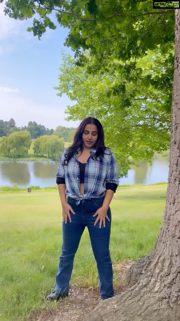 Vidya Balan Photos: विद्या बालन की हॉट और सेक्‍सी तस्‍वीरें - see here  bollywood actress vidya balan hot and sexy photos - Navbharat Times