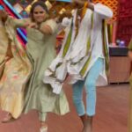 Vidyulekha Raman Instagram - Jolly o jolly during breaks @ #CWC3 💃🏻🕺🏿💃🏻🕺🏿♥️ love these guys so much! @vijaytelevision @mediamasons #cwc #cwc3 #cookwithcomali #cookwithcomali3 #cookuwithcomali #cookuwithcomali3 #vijaytvshow #cookwithcomali2 #cwc2 #vijaytelevision #vijaytv #vidyuraman #trending #kpybala #vijaytvpugazh #trendingreels #dancereels #cookwithcomalividyu