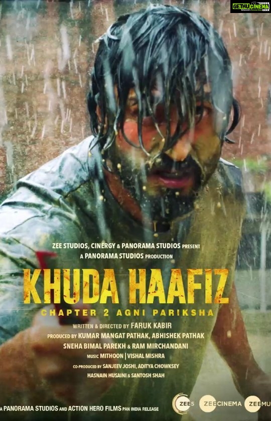 Vidyut Jammwal Instagram - He will fight for his family until his last breath. #KhudaHaafizChapterllAgniPariksha. In Cinemas on 08 July 2022 @farukkabir9 @shivaleekaoberoi @kumarmangatpathak @abhishekpathakk @zeestudiosofficial @panorama_studios