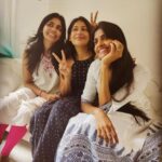 Vijayalakshmi Instagram - Veredhuvum thevai illai Anbukku munnaley ♥️ . . . @kanithiru10 @niranjani_ahathian @ahathiansannasi
