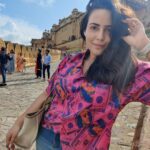 Aanchal Munjal Instagram - Being all Gulabi in this Gulabi Nagri 💞 PS : Spot the cutesttttt monkey in this world in the last photo 🫶🏻🤪 #PhotoDump #Day1 #Jaipur #LoveThisCity 🥹 📸 @saurabh.singhaal 👀