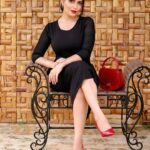 Aanchal Munjal Instagram - Curvy hips & Red lips .. 💋 #HelloJuly 🧿🌈 Styled by @theanunarang 📸 @yash_bhatwal_photography MUA @varshathapa_makeup_hair 📍@honeybookstudios