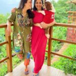Aanchal Munjal Instagram - On a muchhhh needed getaway with the Fam ! 🧚🏻‍♀️ @theanunarang @magicnarang @foresthillstala Forest Hills at Tala