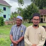 Aaron Aziz Instagram – Assalamualaikum Alhamdulilah sampai jugak kita di Masjid Nurul Yakin di Cambodia. Kita disini untuk menolong penduduk disini membina masjid Baru. Masjid ni dah usang dan tak boleh menampung capacity yg besar.

Pls take a look at this video and DM me or @diyanahalik or @ddaania_mil_lisa for donation Insya Allah… sangat memerlukan dana utk Fasa pertama. Insya Allah. Semoga Allah swt memberkati semua penderma Ameen