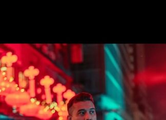 Aaron Aziz Instagram - Malik: Lu Kalau nak jadi fighter kena bukak topi tu mcm mana kau nak tengok musuh kat mana? PubG Man: oh ye ke Abg? Malik: Ye lah!!! Pastu helmet tu buat kepala kau berat utk elak apa apa. And potong la tie tu…tercekik diri sendiri Nanti Kalau gaduh