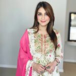 Aarti Chhabria Instagram - Eid Mubarak ✨🙏✨ ❤️ . . . . #eid #eidmubarak #aartichabria