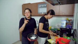 Abhirami Suresh Instagram - You cannot miss our new episode of AG VLOGS… Yummy Yummy Noodle recipe !!! 

Video out now in our YouTube Channel…!!! ❤️