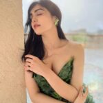 Adah Sharma Instagram - Mujhe kuch nahi patta 🥬🍃☘️🍀 leaf pics on public demand 🤓 . . . #100YearsOfAdahSharma #adahsharma P.S. have u eaten your vegetables today 😎