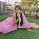 Adah Sharma Instagram – U can’t sit with us but you can LIE with us 🙃😜SWIPE for lies 🐒🐵🙈🙈🦍
Wearing @roots.handlooms
Hair @vaijayanti_12 
.
.
.
.
#100YearsOfAdahSharma #adahsharma #saree #sareelove #sareenotsorry