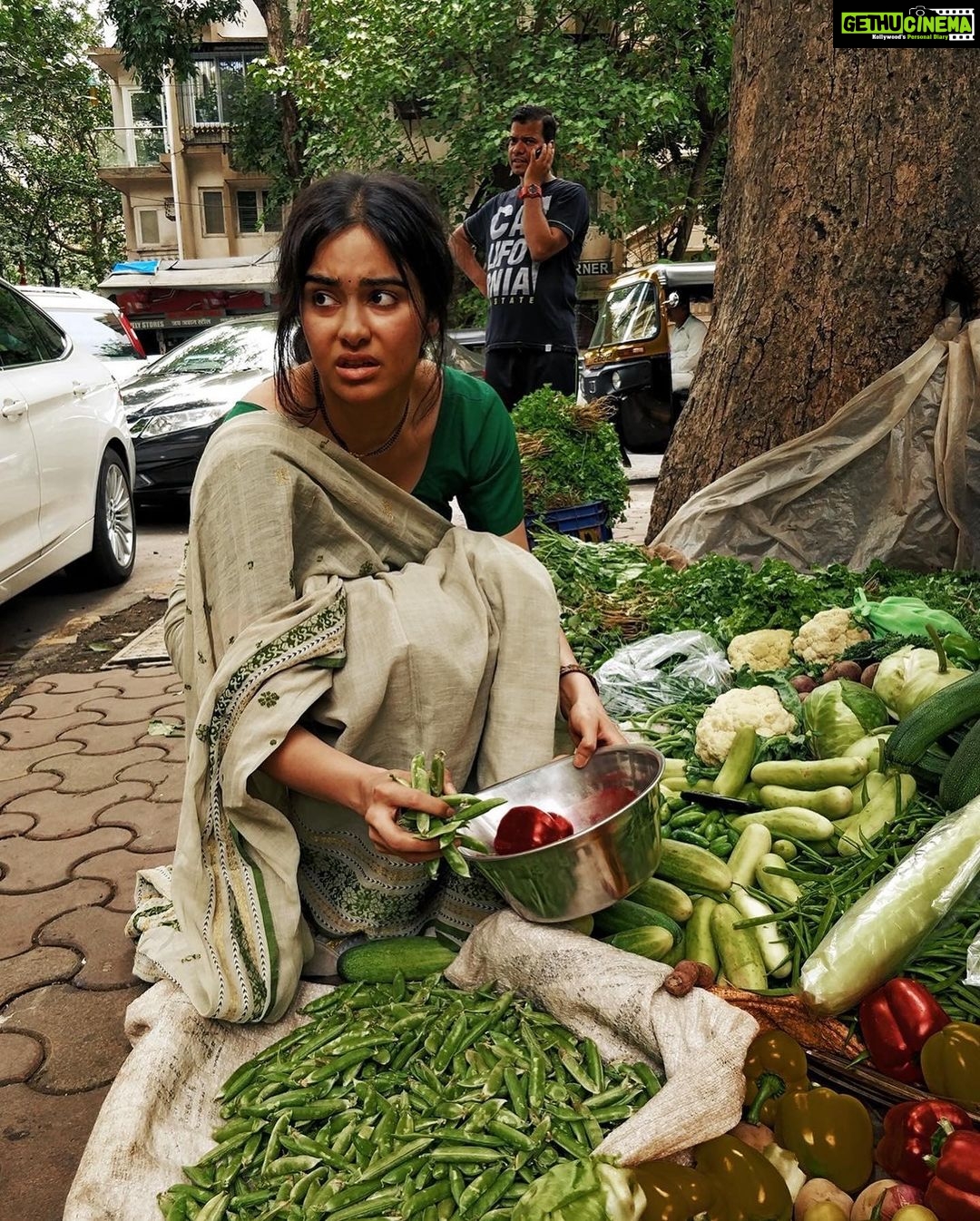 Adah Sharma Instagram - Mujhe kuch nahi patta 🥬🍃☘️🍀 leaf pics on public demand 🤓 . . . #100YearsOfAdahSharma #adahsharma P.S. have u eaten your vegetables today 😎