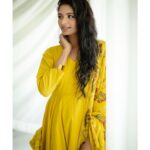 Aditi Shankar Instagram - Mellow in yellow🌼
