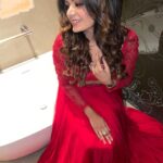 Aditi Shankar Instagram - “There is a shade of red for every woman” -Audrey Hepburn ♥️ HMU: @pinkylohar PC: @aishushankar8
