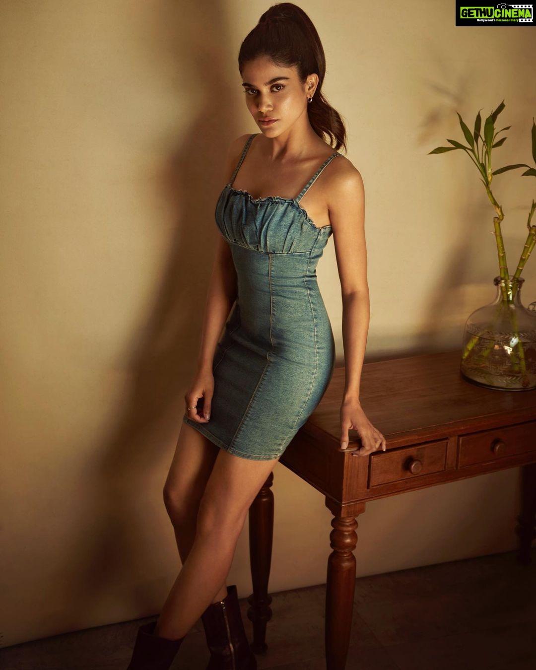 Aditi Sudhir Pohankar Instagram - Your body is wonderland We got the afternoon You got this room for two One thing I've left to do Discover me Discovering you. . . . 📸 @colstonjulian Stylist @sayali_angachekar HMU @krisann.figueiredo.mua @rakshandairanimakeupandhair . . . . . #aaditipohankar #happy #she #netflix #fun #instagood #instagram #instafashion #denim #guess #fashion #fashionblogger #ootd #pic #photooftheday #photo #love #fashionista #discover