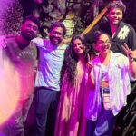 Ahana Kumar Instagram - Varkala-ing with Golden Fried Calamari , Lime Soda ( only sweet ) and the gang