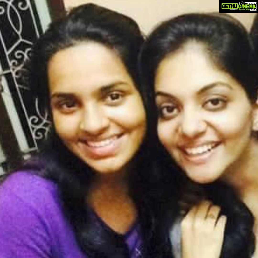 Ahana Kumar Instagram - If comfort could be a person , It would be you .. My Angel , My Beautiful Girl , My Best Friend π We laugh more than We talk and thatβs the best part of our friendship and the 9 years we have known each other. You gave me thokku rice , mor kozhambu , a home in Chennai and a friendship Iβll cherish for a lifetime. With you , every moment still feels like 1st year of college wondering how on earth we were going to submit the next assignment π Ok happy birthday baby πππππ hereβs to always laughing nonstop β₯οΈπ @sriyantha.narasimhan πππππππͺ