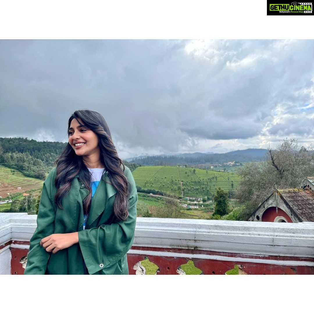 Aishwarya Lekshmi Instagram - Winter has my heart 🤍