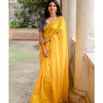 Aishwarya Lekshmi Instagram – 💛 
Muhurat of #Arya33 
@raw_mango . @kiransaphotography
