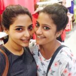 Aishwarya Lekshmi Instagram - Cutenesss💕💕💕😍 #smartypants #amazingstylist #wonderwoman #friendsforever Kochi, India