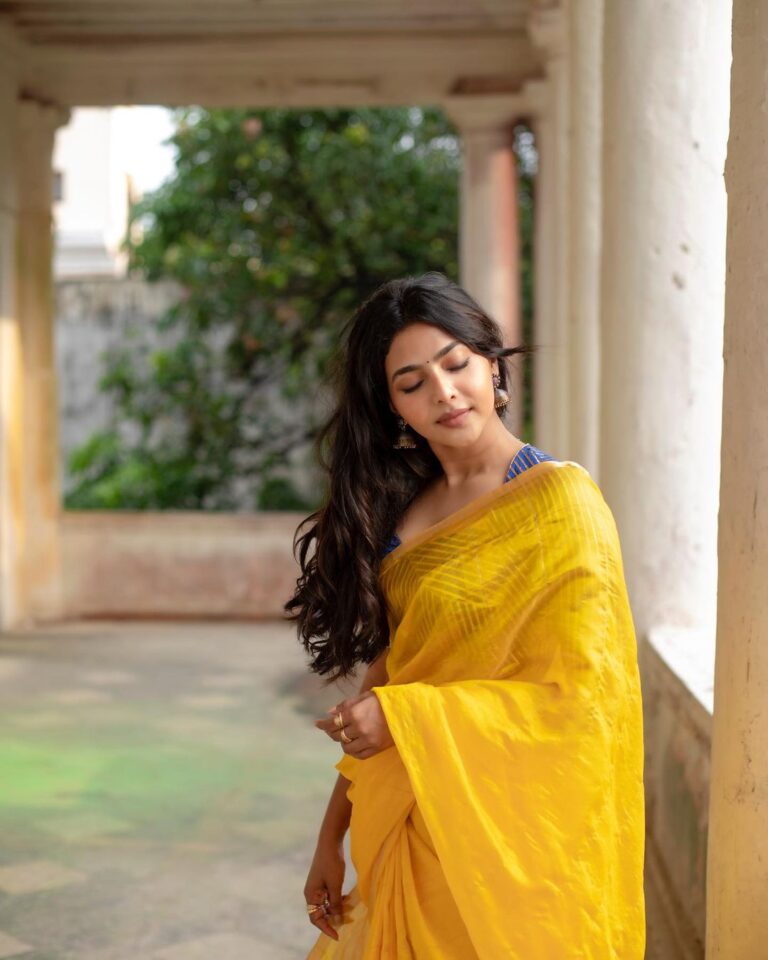 Aishwarya Lekshmi Instagram - 💛 @raw_mango @kiransaphotography